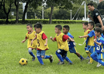 新北幼兒足球盛事 15隊晉級總決賽 小球員齊聚新莊體育園區
