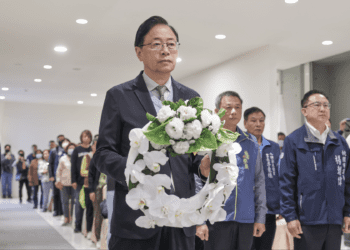 清明祭祖更便利 八德生命紀念館新設帷幕 張善政：小而美工程提供便利祭拜環境