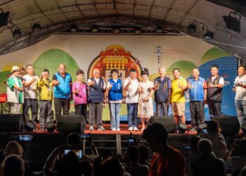 綠島首屆海祭祈福活動　數千民眾迓媽祖迎曙光