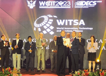 新北代表臺灣榮獲「2023 WITSA智慧城市獎首獎」 5G智慧共桿成果深獲國際資通訊界奧斯卡肯定