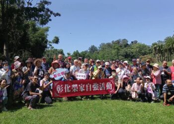 彰化榮家住民長輩走出戶外　暢遊綠世界樂享客庄風情