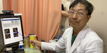 69歲翁「消化道連環爆」狂解黑便 「膠囊內視鏡」深入6公尺小腸揪出隱形出血點