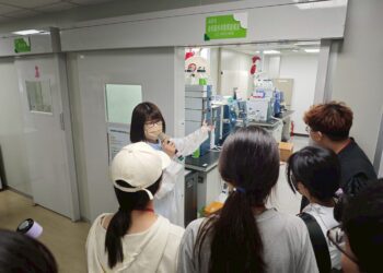 嘉義縣結合夏令營推廣食安　揭開食安大樓檢驗室神秘面紗