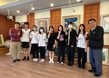 112全國學生美術比賽　員林高中「藝起發光」作品「蛻變」榮獲全國第一