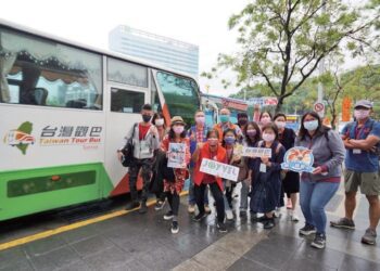 台灣觀巴-體驗樂水部落　牛頭司、釣蝦買一送一