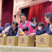 愛心裝箱 桃園官員與學童攜手送暖共建溫馨校園