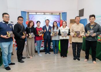嘉義縣旅宿業親子友善空間全面升級　翁章梁頒示範點認證標章