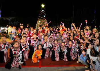 彰縣2023聖誕點燈　8米高聖誕樹主燈歡迎民眾拍照打卡