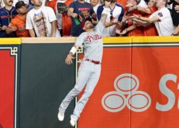 影音/《MLB》單季百勝球隊全落難 Castellanos雙轟打垮勇士