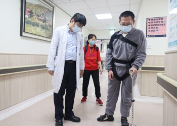 影音／常春醫院「雙重磁刺激」　助復健中風男重新站起來
