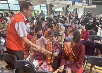 竹東鎮模範母親代表表揚活動 場面熱鬧溫馨