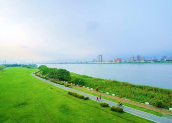 鼎藏豐碩坐擁商圈公園捷運三大優勢 再享銀河灣未來潛力