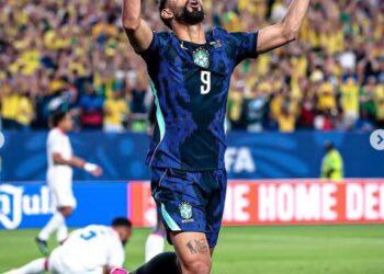 維尼修斯與庫尼亞完美連線！森巴軍團半場奠定勝局 巴西3:0大勝送海地提前出局