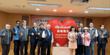 讓愛節能點亮希望！新北市府攜手16企業捐百萬 助57戶弱勢家庭、16社福機構汰換節能家電