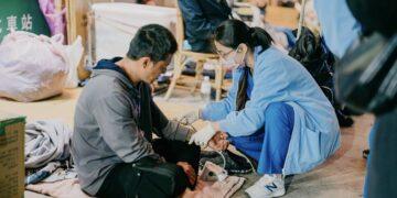 讓流浪的心被治癒！新北社會局結盟思安協會 專業醫護組隊守護街友健康