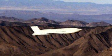 【深度報導】美以伊戰爭第26天：川普15點和平協議遭拒，5萬大軍壓境中東