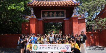 台菲青年熱情共學！家齊高中和菲律賓FEU Diliman 展開文化與AI科技交流