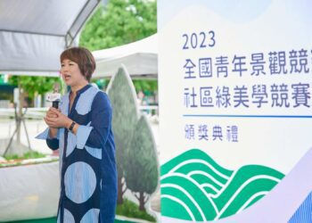 青年團隊打造柳堤公園永續景觀  屏科大農園生產系作品〈徒步•林里城〉奪冠