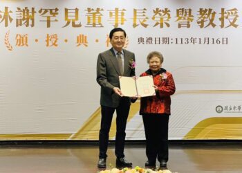 「台灣阿信」宏國阿嬤   獲東華大學榮譽教授殊榮