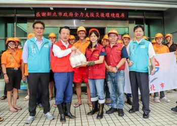 他縣市助嘉義縣挺過風災復原　翁章梁送飲料致謝