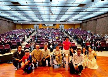 混障綜藝團高美館開演　「勇者無懼」展現生命力量感動全場