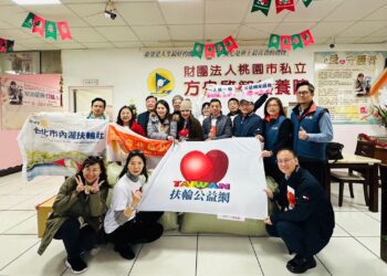 台灣扶輪公益網捐贈暖被與保暖衣物 愛心傳遞方舟與新屋區弱勢家庭
