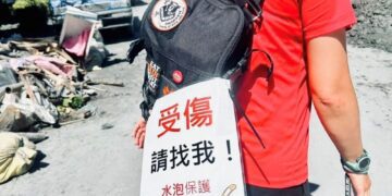 慈院行動傷口照護小組深入巷弄 扮演守護災民和鏟子超人的角色