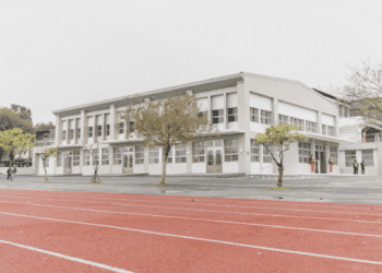 張善政重視教育 山豐國小綜合活動中心完工 學子迎來嶄新運動時代