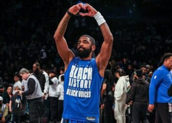 影/《NBA》厄文狂飆42分+最後關鍵防守率獨行俠險勝 勇士吞巴特勒加盟後首敗