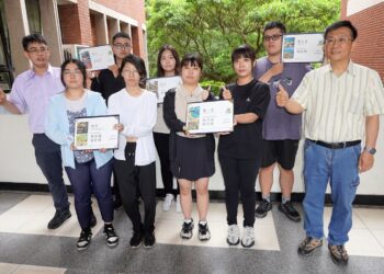 大葉大學駕馭AI 探索永續 資管系AI明信片設計奪冠