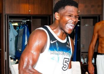影/《NBA》「蟻人」愛德華茲全場爆砍44分 灰狼單節51分灌爆灰熊