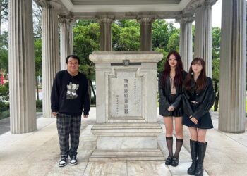 「JARA心動女孩」 赴台大校史館向傅斯年校長銅像致敬