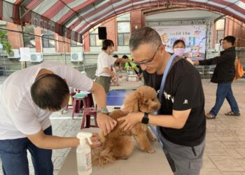 狂犬病疫苗施打23日巡迴峨眉 攜手讓毛孩增保護力