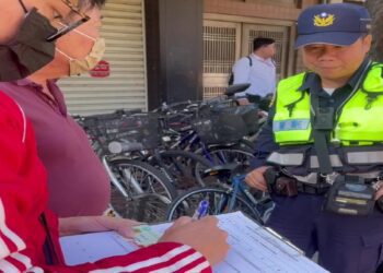 白牌車為賺150元 　被監警聯合稽查小組沒收錢仍被罰10萬元