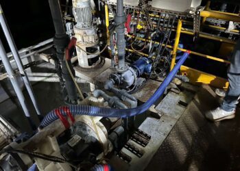 雲林化工廠非法排放含氟廢水　環保局現場取締勒令整改