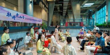 遂台曲友以曲傳情　共續五載「牡丹緣」