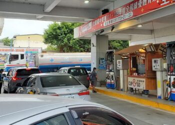 國內油價1/15起汽油降0.2元　柴油不調整