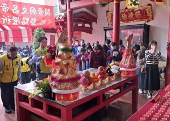影音／彰市古蹟關帝廟舉辦文昌帝君聖誕祝壽　為考生點燈祈福