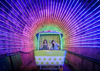 耶誕體驗升級 深澳鐵道光雕隧道+好評換好禮 幸福感直線飆升