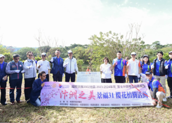 南崁溪岸邊再添綠意 桃市府與景福扶輪社攜手種植吉野櫻