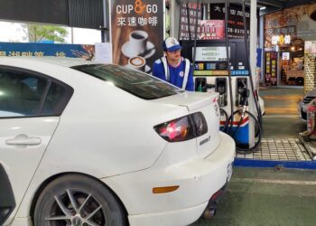 國內油價9/23零時起雙漲 汽油漲0.3元 柴油漲0.4元