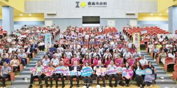嘉義市國中小校長交接　攜手深耕教育迎向智慧未來