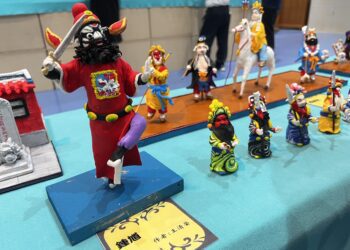 影音/傳統捏麵人 「捏雞母狗仔」師生聯展