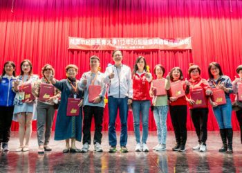 桃園市松柏長青大學成果發表 張善政：鼓勵長者活到老、學到老