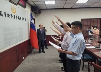 台南高分檢新任檢察官就職宣誓檢察長期勉同心維護公義