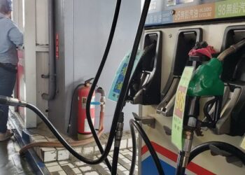 國內油價雙漲　12/25起汽油漲0.4元　柴油漲0.1元