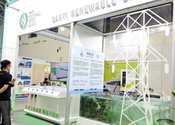 三地能源帶蝦貝到場實證「漁電共生」　TASS展現全台最大實證基地成果