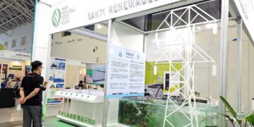 三地能源帶蝦貝到場實證「漁電共生」 TASS展現全台最大實證基地成果