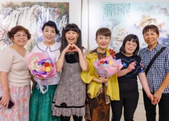 「日月麗天」陳麗雀與簡文秀共同綻放藝術風采！