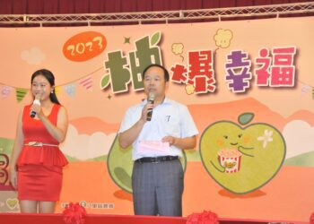 八里冠軍柚出爐！小農電鋪直銷站品質保證帶你吃甜柚過中秋！